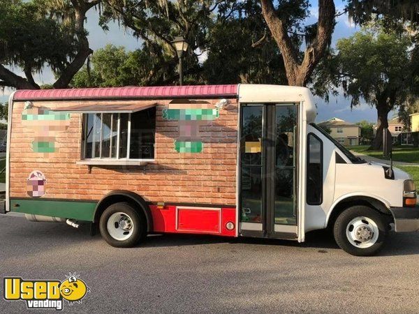 Very Spacious 2009 Chevrolet Bus Kitchen Food Truck / Rolling Restauarant