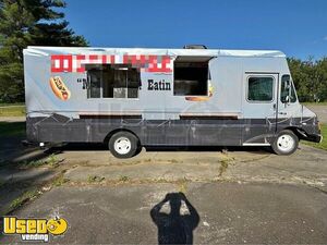 2003 Chevrolet Workhorse Food Truck | Mobile Food Unit