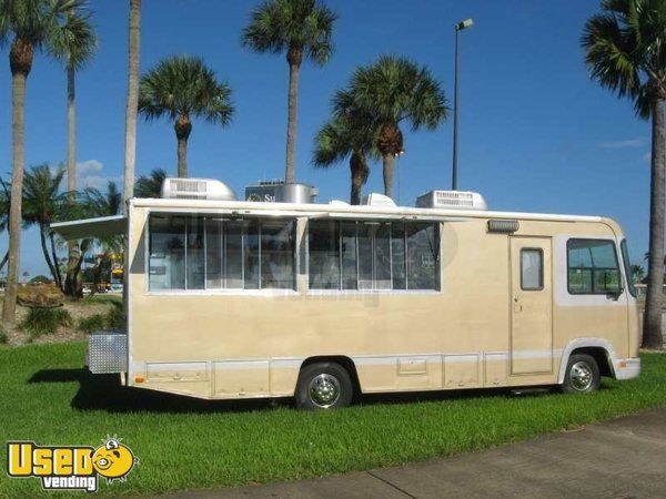 1994 - Fleetwood Flair Custom Food Truck Mobile Kitchen