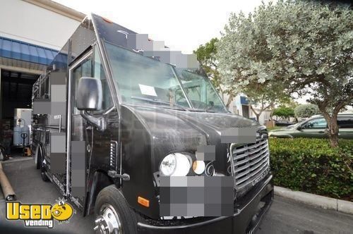 Freightliner Food Truck