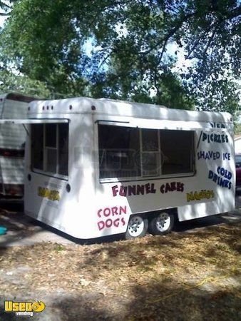 1992 - 21' x 14' Fibre Core Concession Trailer