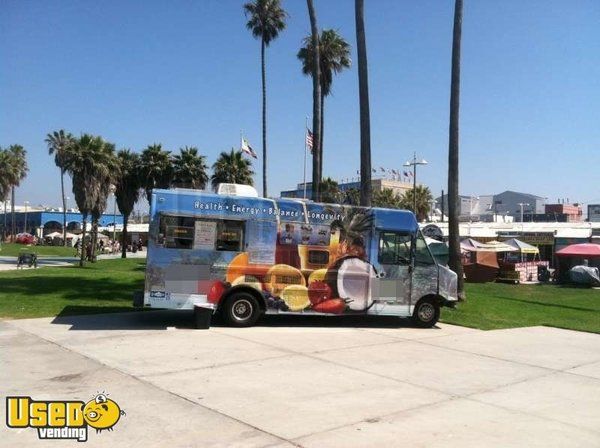 2003 - Ford E450 Grill / Smoothie Truck