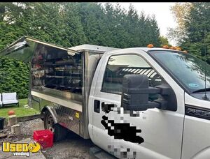 Turnkey - Ford Lunch Serving Hotshot Food Truck Canteen Truck Mobile Food Catering Unit