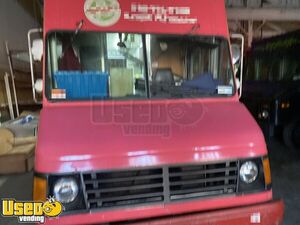 2001 22' Workhorse All-Purpose Food Truck with Fire Suppression System