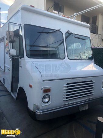 20' Chevy Grumman Olson Step Van Kitchen Food Truck/Mobile Food Unit