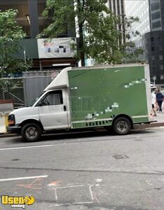 Versatile - 2004 8' Chevrolet Express Catering Truck with Pushcart