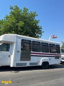 Permitted - 2004 Ford E40 Coffee/Espresso and Beverage Truck