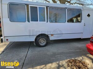 2008 Ford E-350 All-Purpose Food Truck | Used Candy Truck