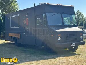 2002 - 30' Chevrolet Workhorse Step Van All-Purpose Food Truck