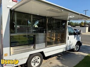 2010 GMC Food Pastry Truck Concession Bakery Dessert Food Truck