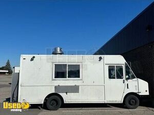 Chevrolet P30 Food Truck with Pro-Fire Suppression | Mobile Food Unit