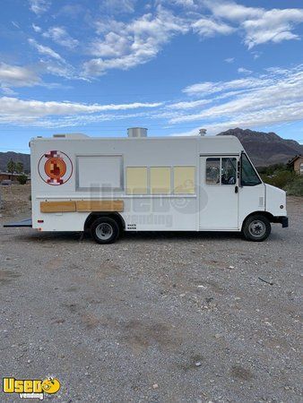 2007 Ford E-35 Step Van Food Truck w/ a 14' 2019 Kitchen Build-Out Working Great