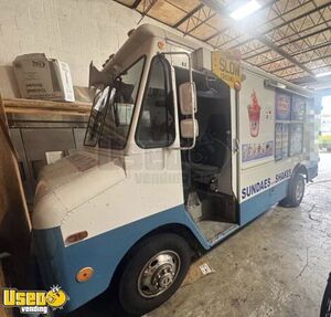 18' Chevrolet P30 Soft Serve Ice Cream Truck Mobile Vending Unit