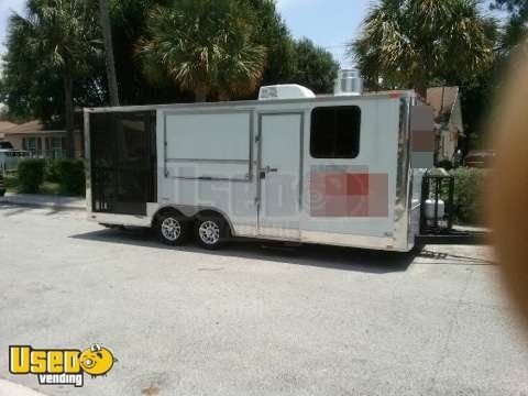 2014 Freedom Concession Trailer wth Covered Screened Porch