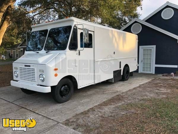 Ford Grumman Food Truck