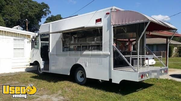 Chevrolet Sidestep Kitchen Food Truck with Porch / Used Mobile Food Unit