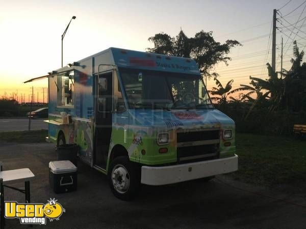 16' Freightliner Food Truck