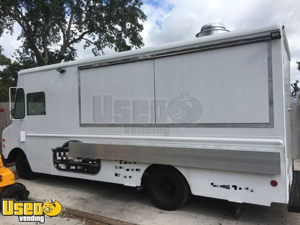 GMC P35 Used Mobile Kitchen Food Truck