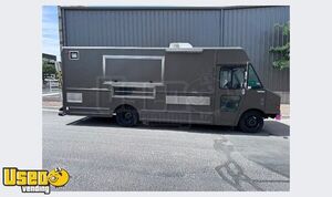 Versatile - 2001 17' GMC All-Purpose Food Truck | Mobile Vending Unit