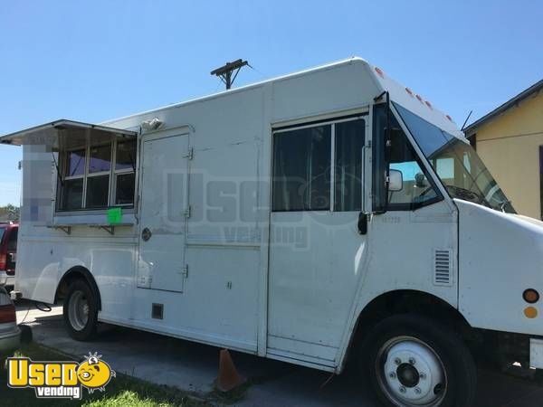 Mobile Kitchen Food Truck