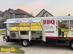 Versatile - Chevrolet G30 Barbecue Food Truck Mobile Food Unit