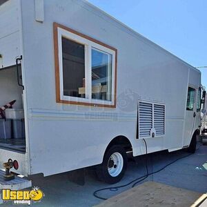 2008 Freightliner Step Van Diesel Ice Cream & Snowball Truck