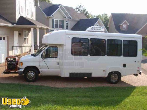 Fully Converted 1998 Ford E-350 Executive Coach Concession / Catering Truck