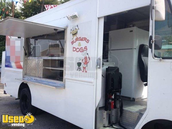 1995 - GMC Grumman Food Truck