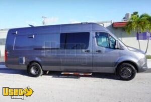 Low Mileage - 2022 Mercedes-Benz Sprinter 4500 Catering Food Truck